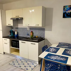 T2 Entre Riviere Et Chateau Centre Appartement